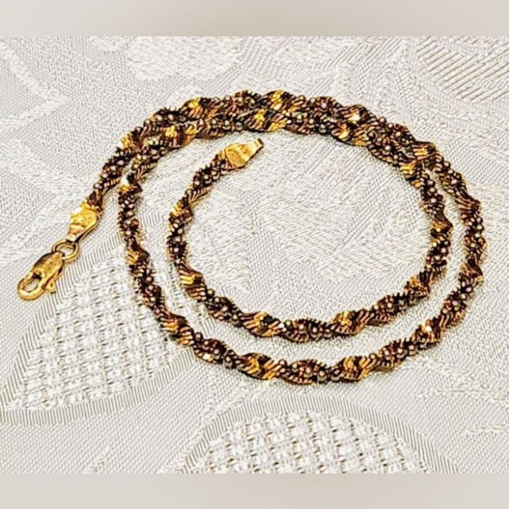 925 VTG  16" double chain.Italian  Gold tone w/ silver pearls. Choker / necklace